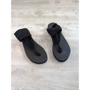 Sanuk Platform Yoga Sandals women's size 11 black comfort slingback